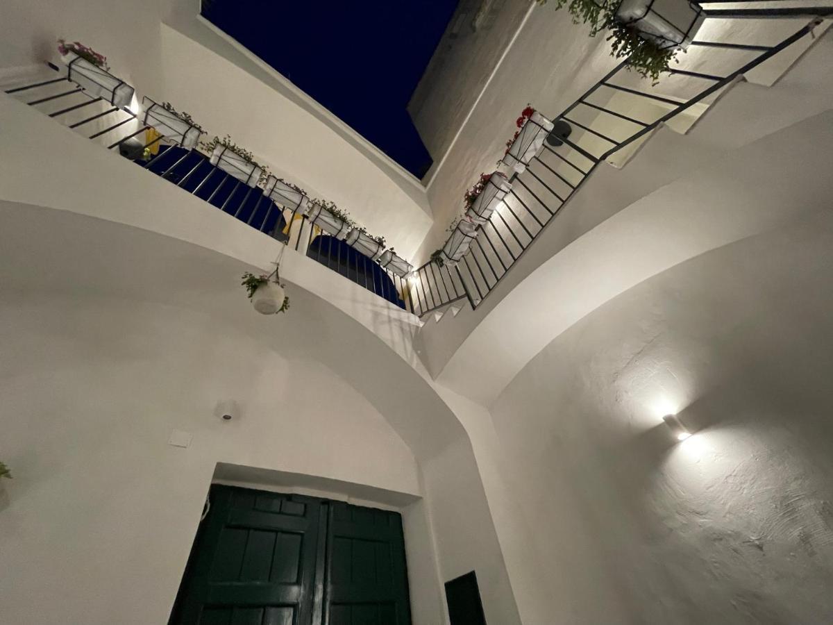 Donna Grazia Relais Hotel กัลลีโปลี ภายนอก รูปภาพ