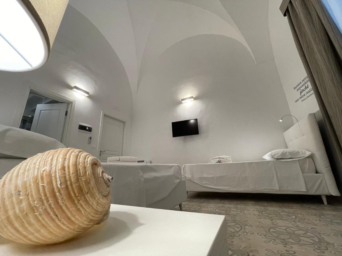 Donna Grazia Relais Hotel กัลลีโปลี ภายนอก รูปภาพ