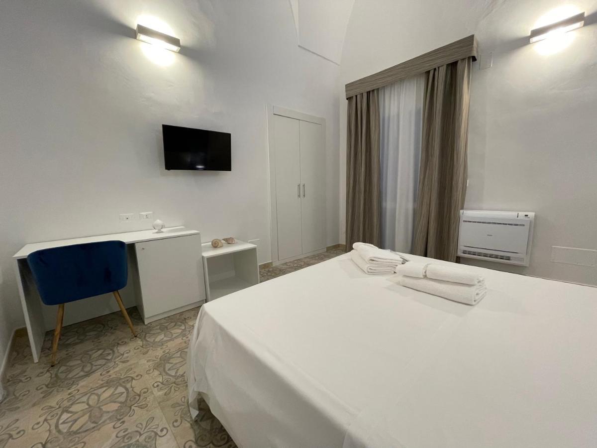 Donna Grazia Relais Hotel กัลลีโปลี ภายนอก รูปภาพ