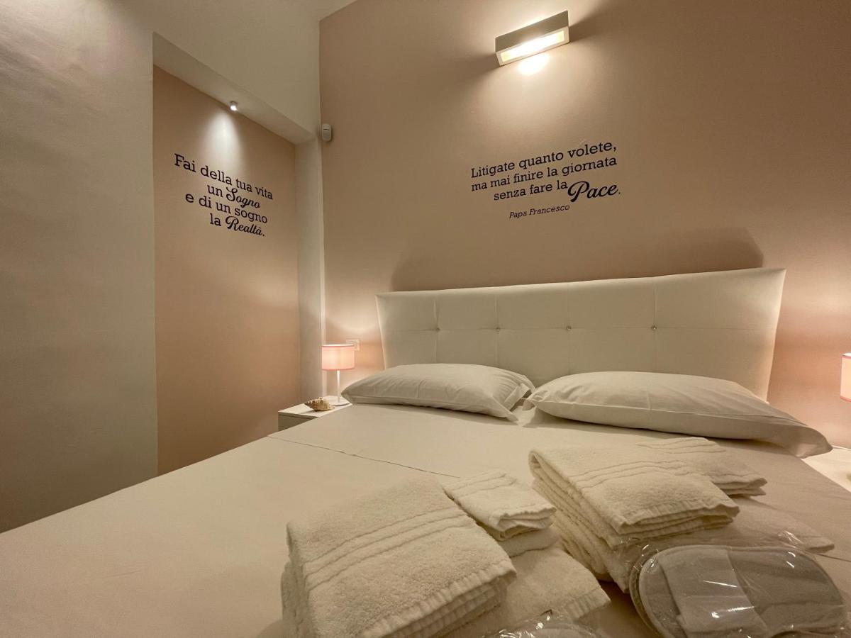 Donna Grazia Relais Hotel กัลลีโปลี ภายนอก รูปภาพ