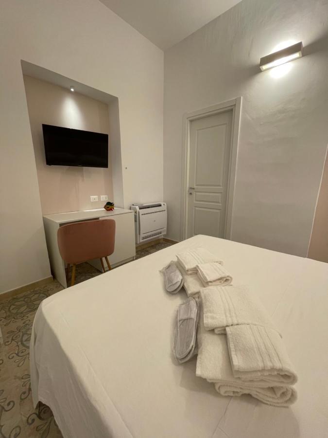 Donna Grazia Relais Hotel กัลลีโปลี ภายนอก รูปภาพ
