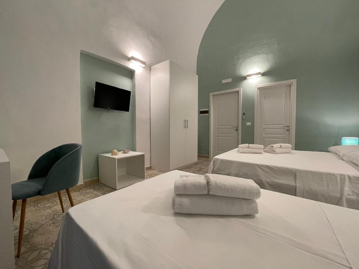 Donna Grazia Relais Hotel กัลลีโปลี ภายนอก รูปภาพ