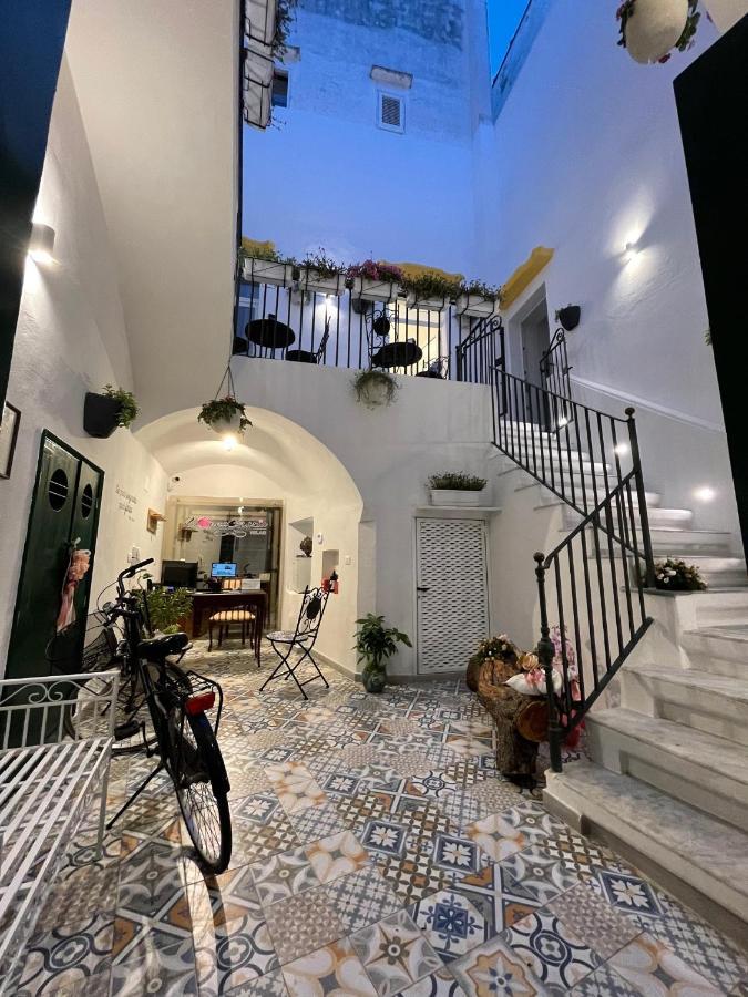 Donna Grazia Relais Hotel กัลลีโปลี ภายนอก รูปภาพ